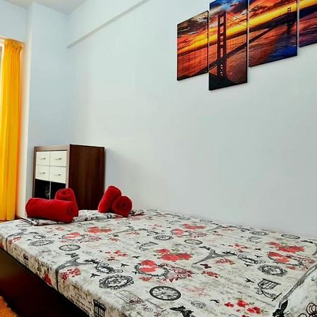 Red Accommodation Near Palas Mall Iasi Luaran gambar