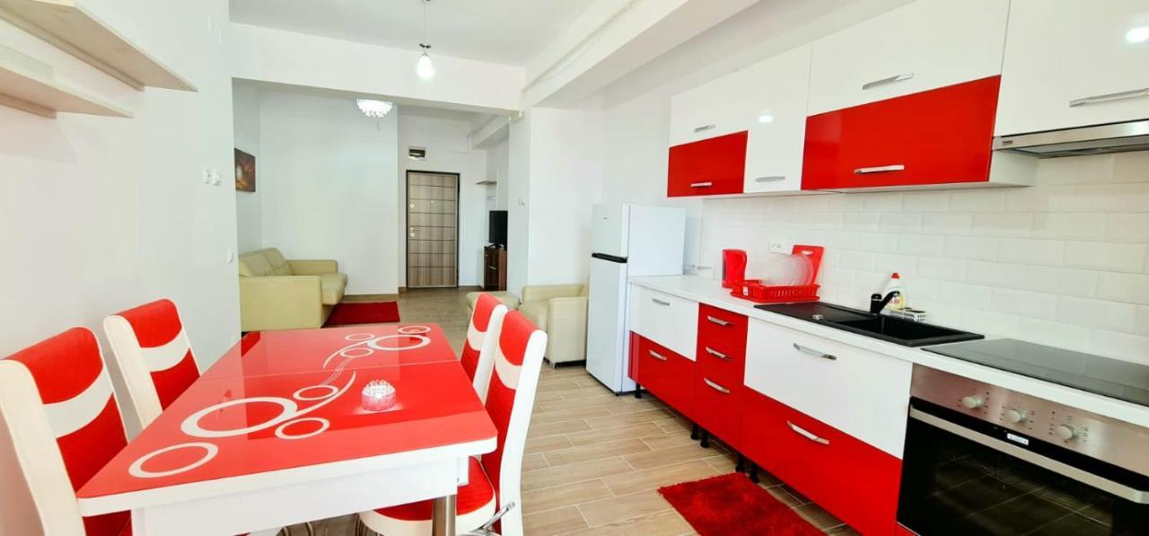 Red Accommodation Near Palas Mall Iasi Luaran gambar